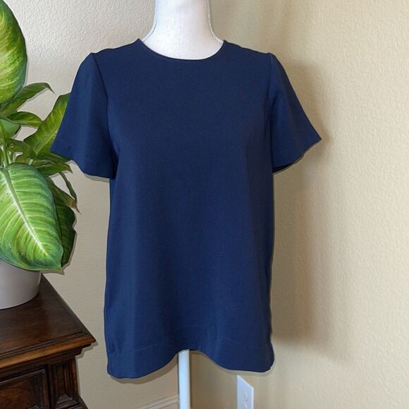 Madewell Short Sleeve Pleated Back Navy Blouse Top Hi Lo Small - Picture 3 of 4